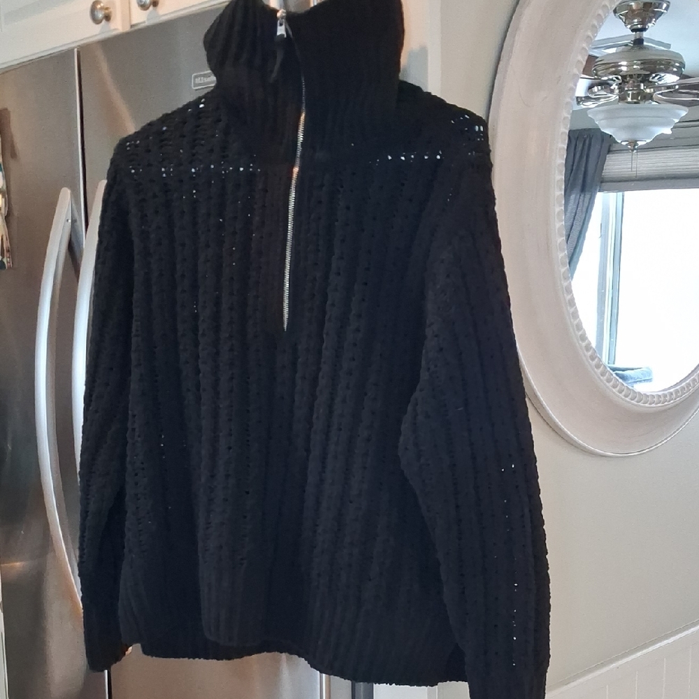 Arie Black Women's Sweater Oversized